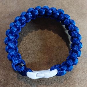 Handmade paracord bracelet